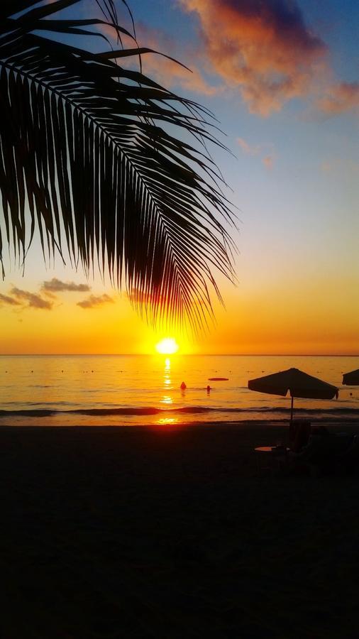 Idle Awhile Beach Hotel Negril Exterior foto
